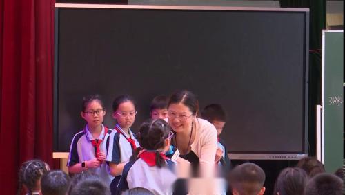 苏教版三年级数学《认识小数》名师观摩课教学视频-特级教师张冬梅