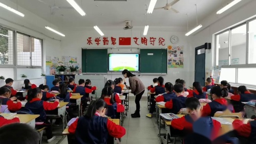 《有趣的排列》人教版数学二上课堂教学视频实录-刘强