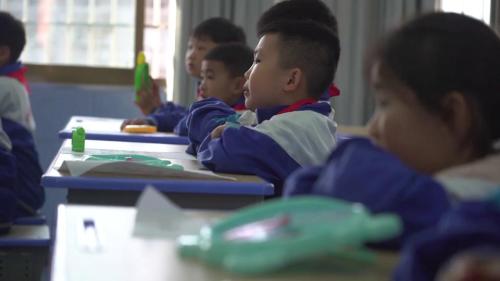 7《认识钟表》人教版数学一上课堂教学视频实录-王梓青