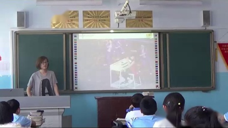 《青春舞曲》教学视频实录-人教版（五线谱）初中音乐八年级上册